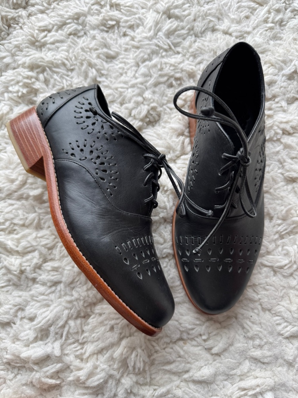 Bali‎ Elf Handmade Oxfords